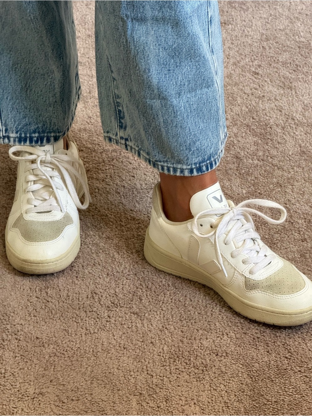 Veja white sneaker